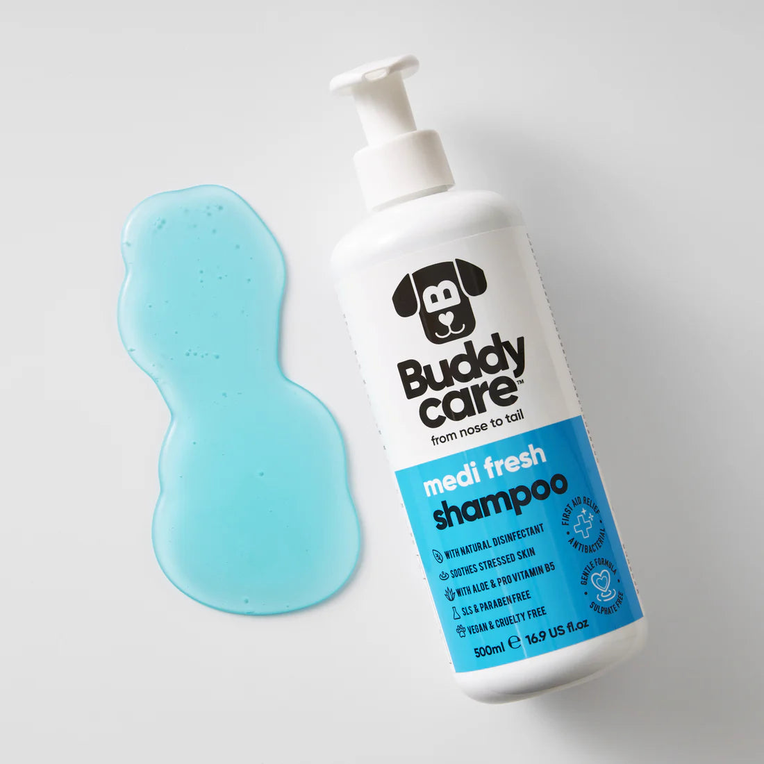 Label of Buddycare Medi Fresh Dog Shampoo – contains aloe vera, provitamin B5, and essential oils with natural disinfectant properties.