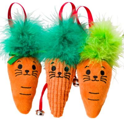 House of Paws Christmas Carrots Cat Toy Set – 3-pack festive catnip toys with feather green tops and jingly bells for interactive Christmas play