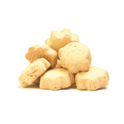 Close-up of Pet Bakery Cheeky Cheese Paws – gourmet crunchy dog treats with cheese chunks