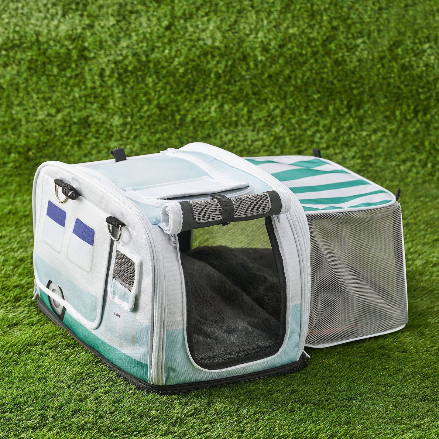 THE BABY BLUE ROAMER - KITTYRAMA CAT CARRIER & HIDEAWAY